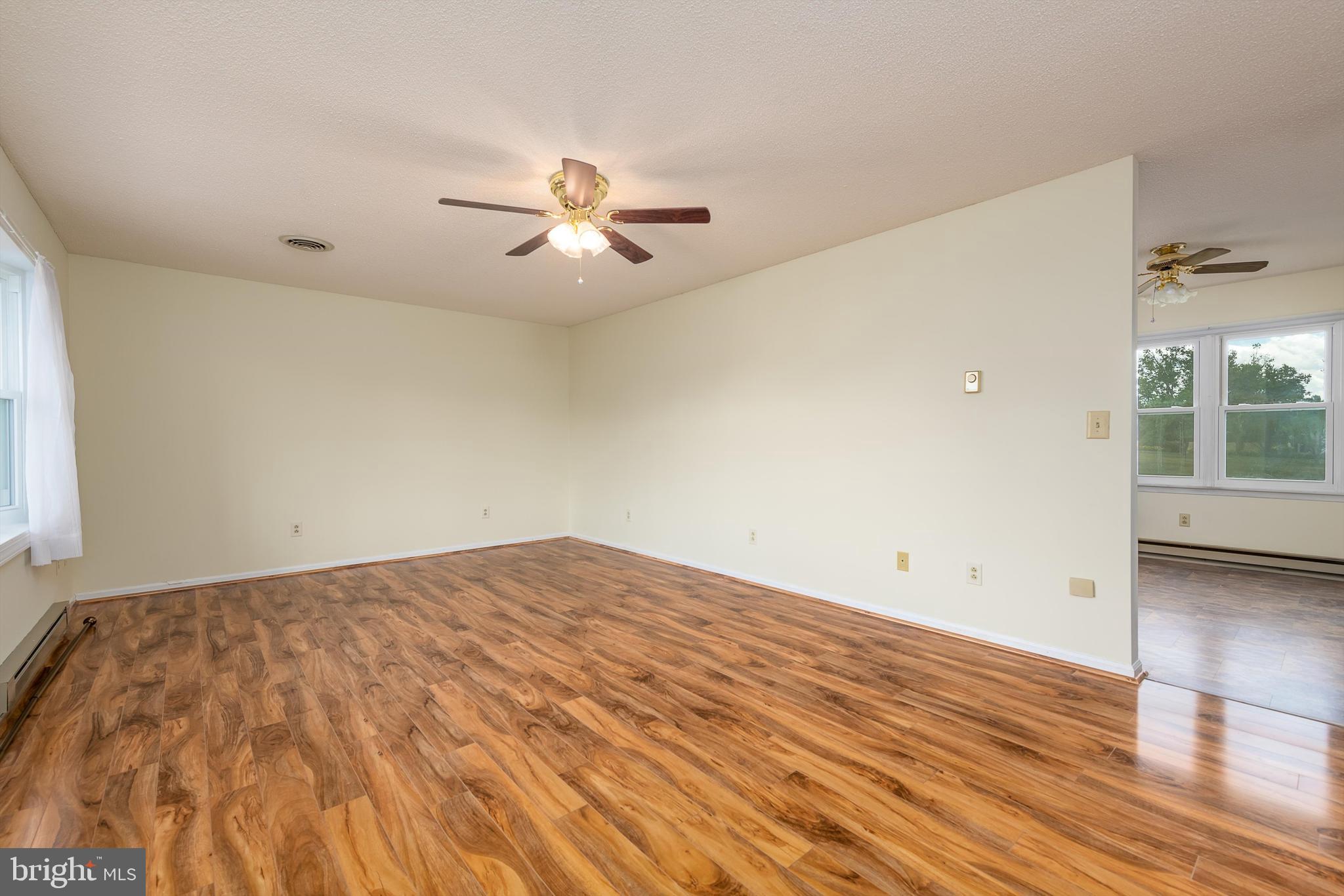 SOUTHLAWN - Residential