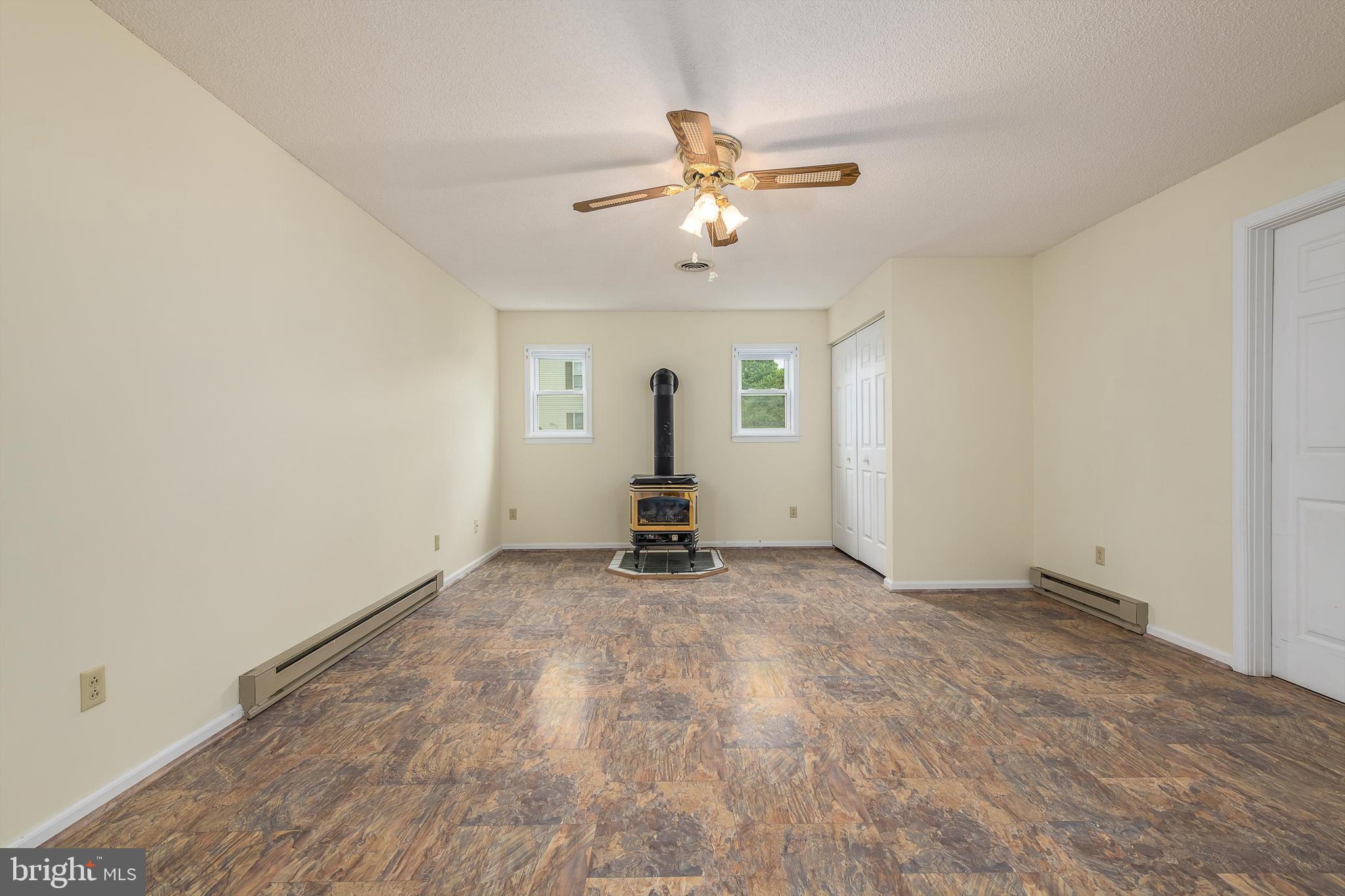 SOUTHLAWN - Residential