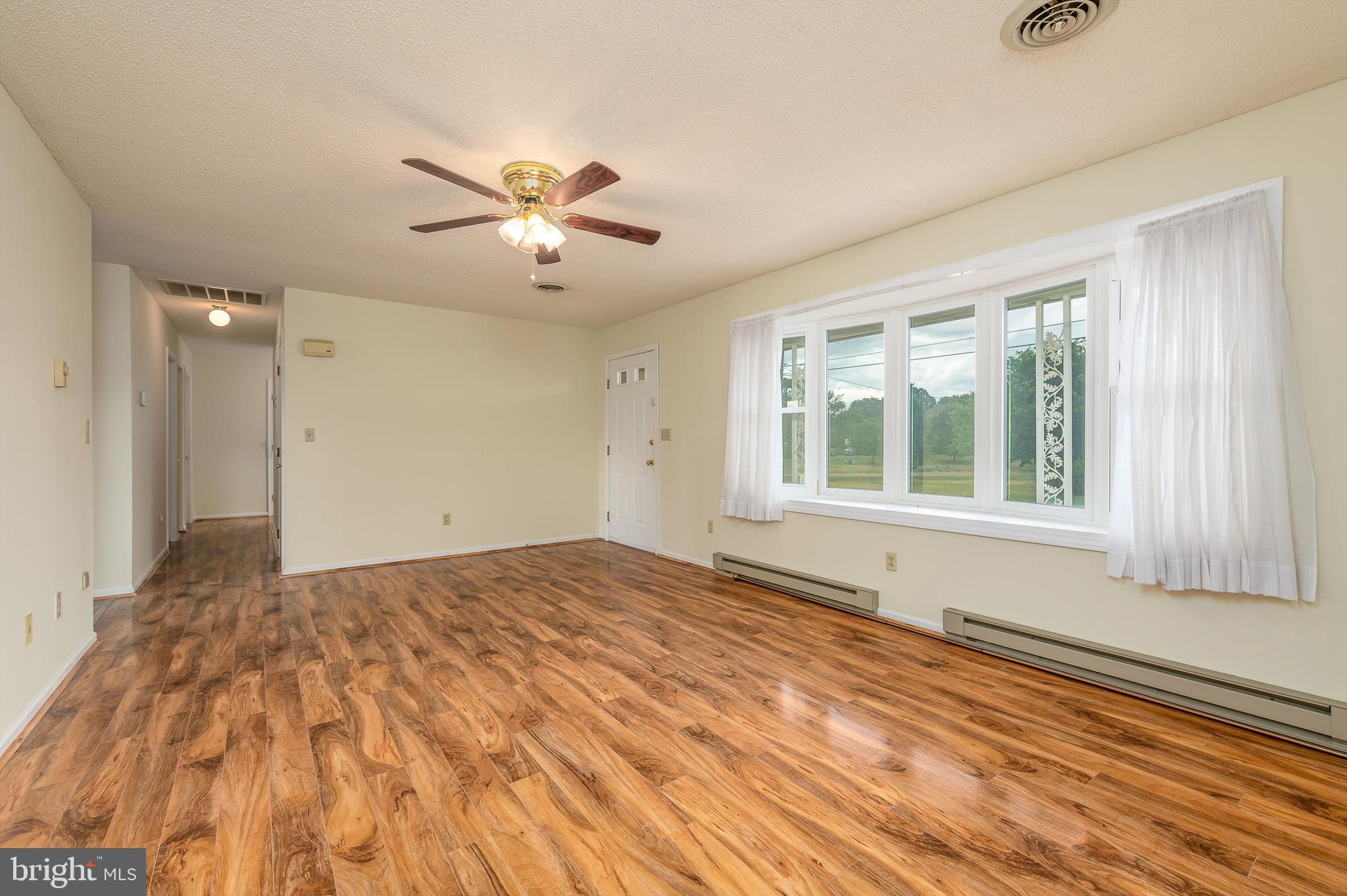 SOUTHLAWN - Residential