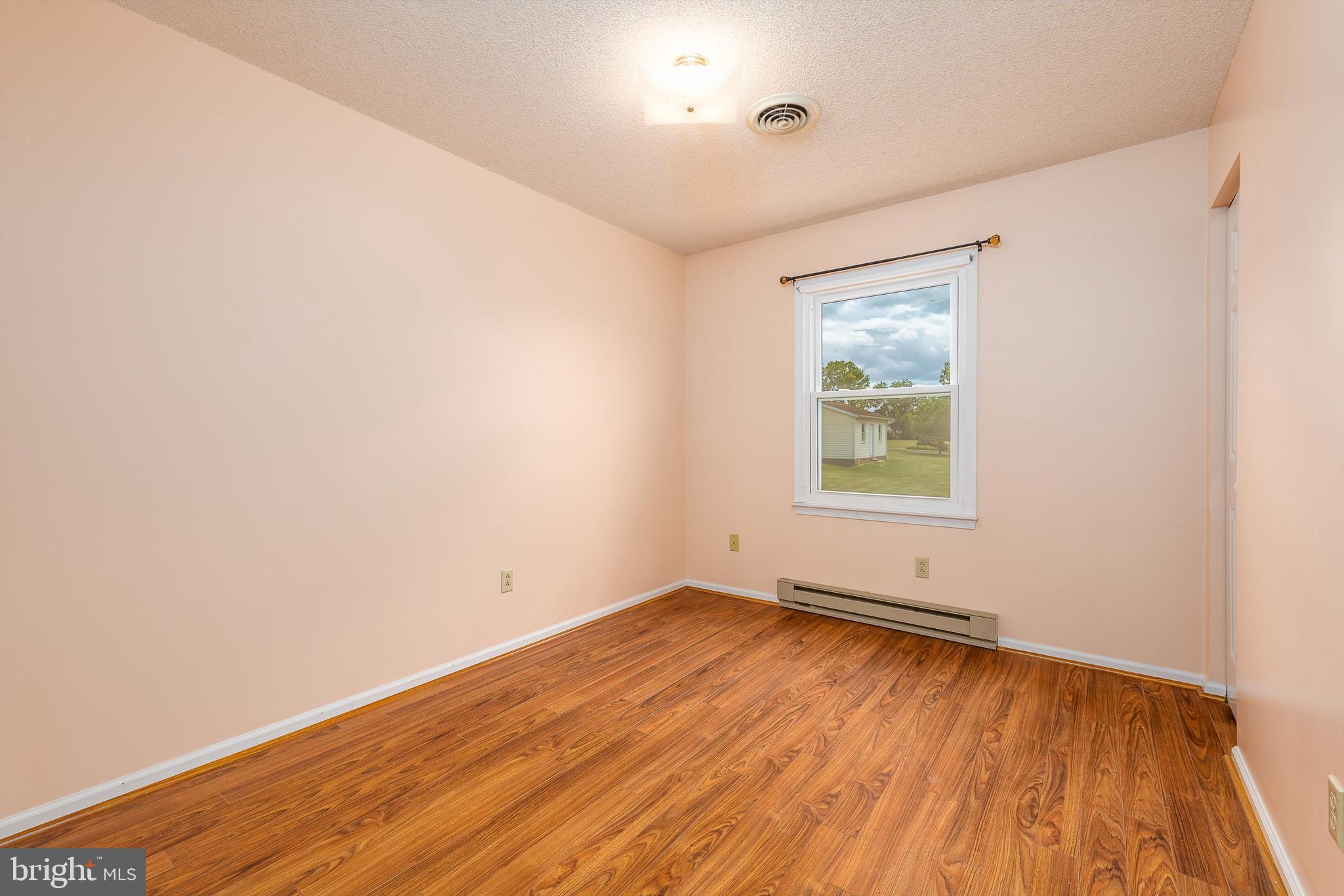 SOUTHLAWN - Residential