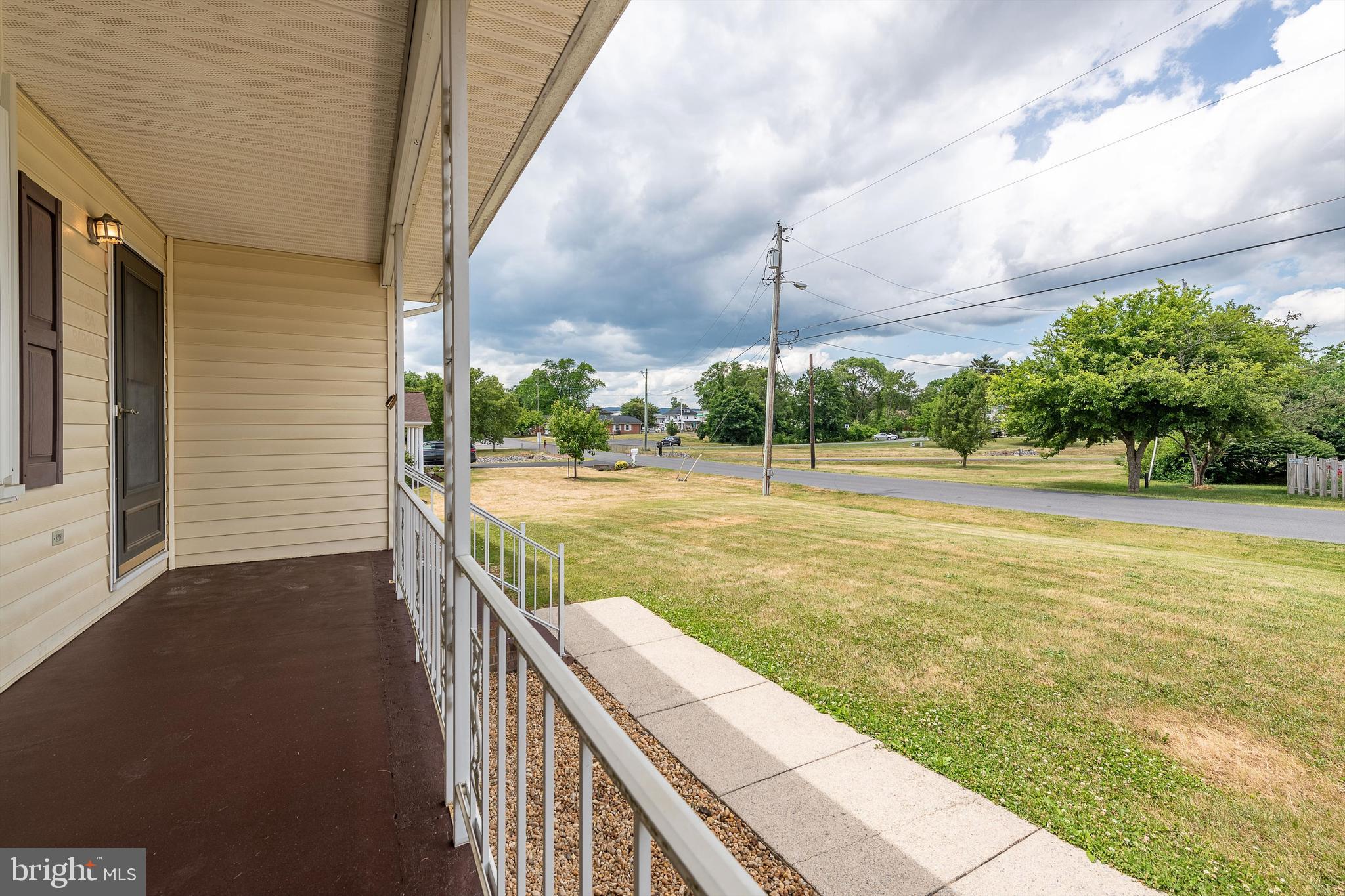 SOUTHLAWN - Residential