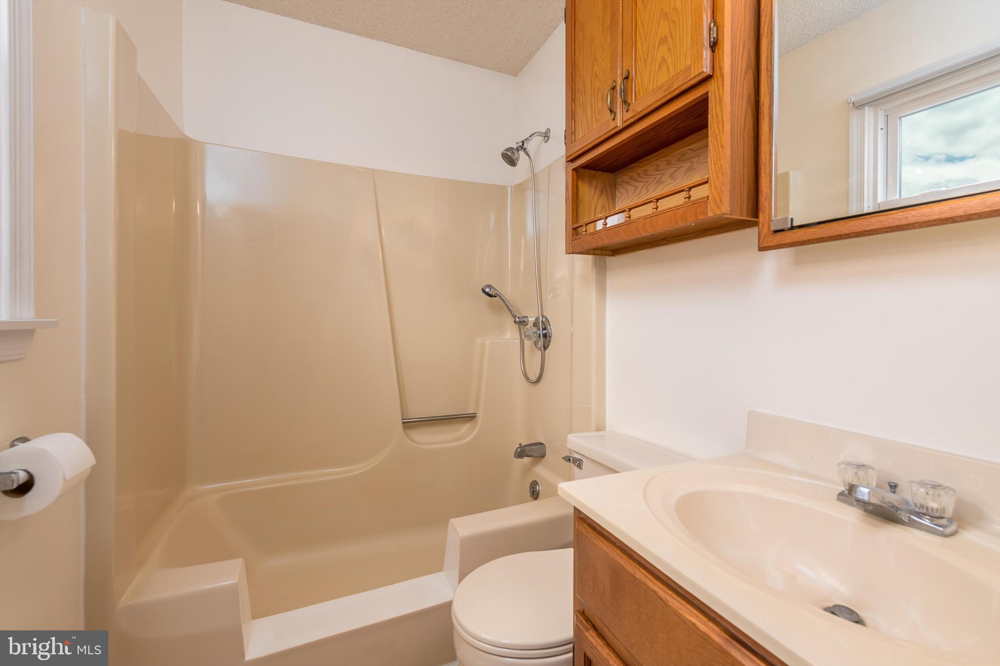 SOUTHLAWN - Residential