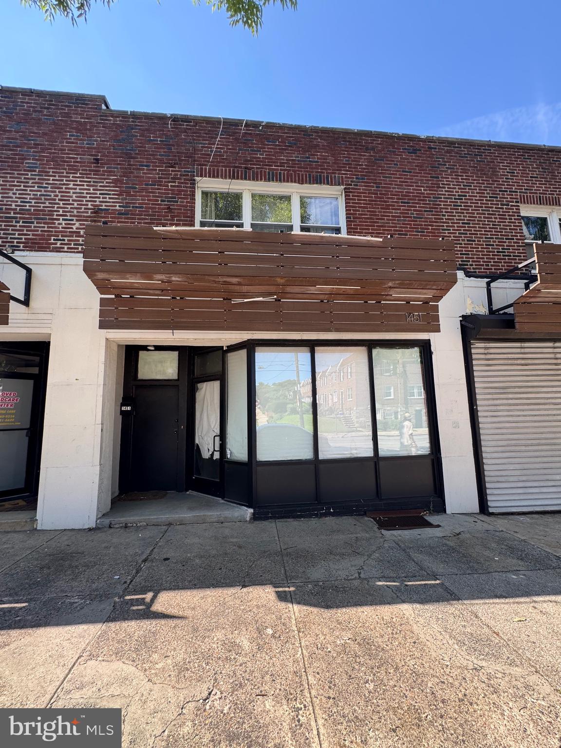 1451 E VERNON ROAD