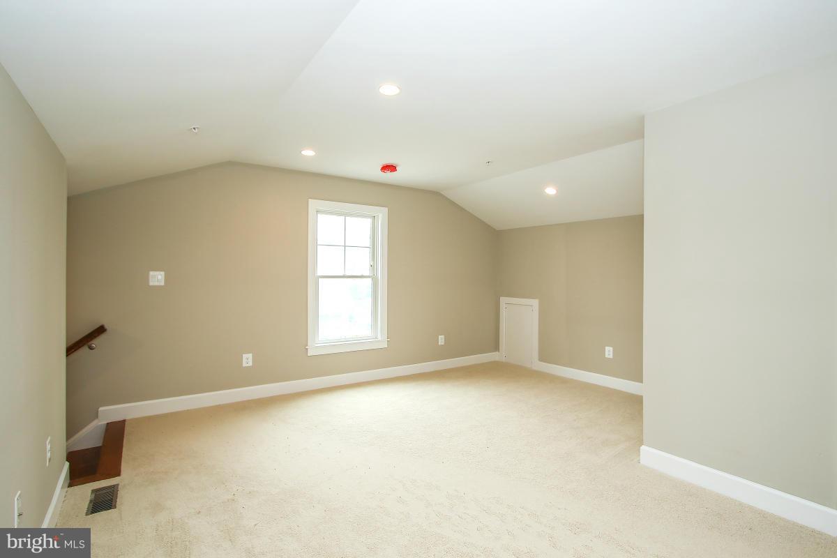 HUNTINGTON TERRACE - Residential