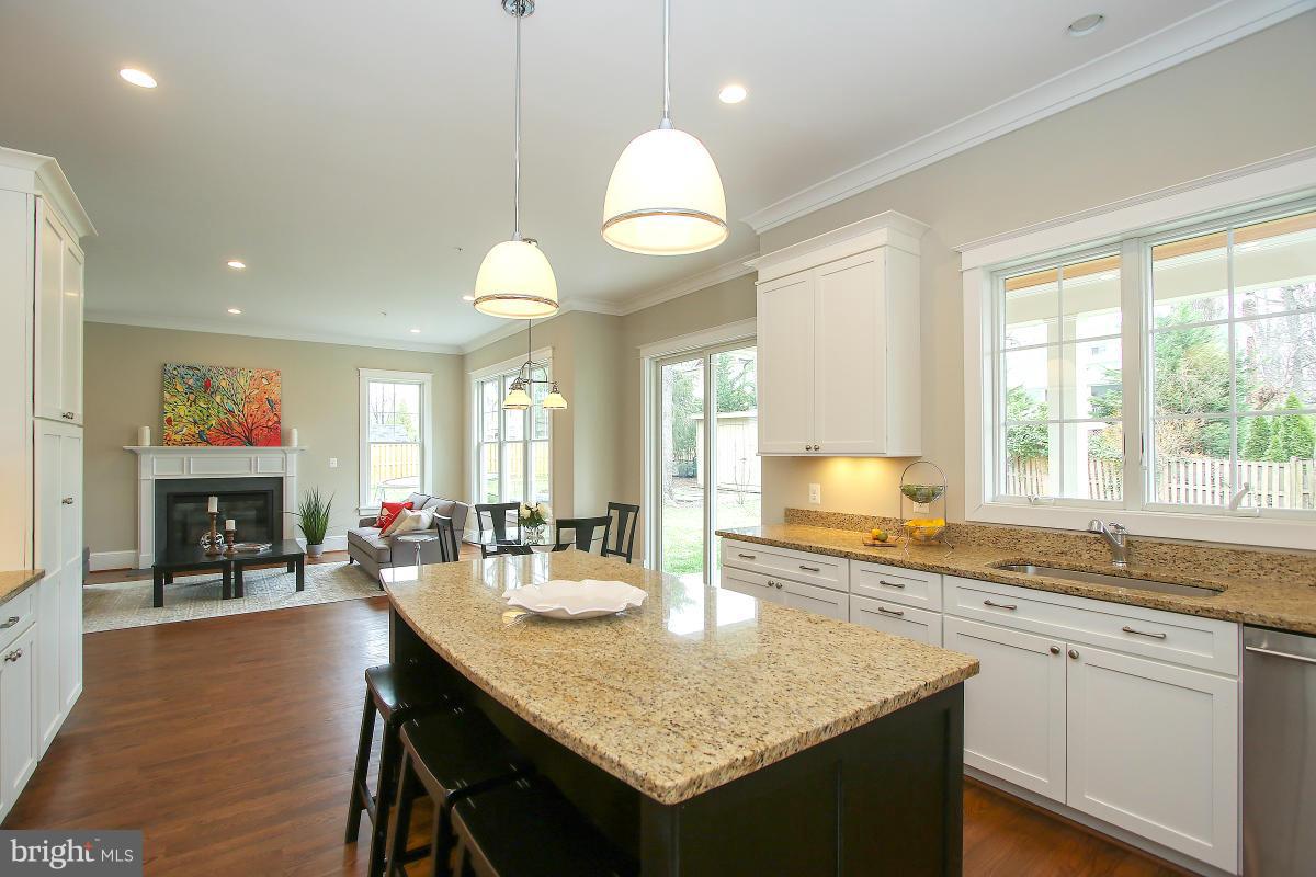 HUNTINGTON TERRACE - Residential