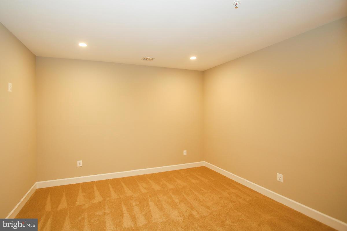 HUNTINGTON TERRACE - Residential