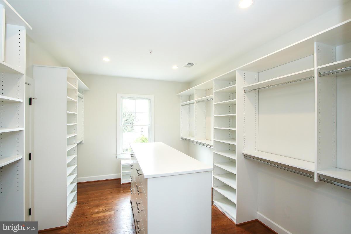 HUNTINGTON TERRACE - Residential