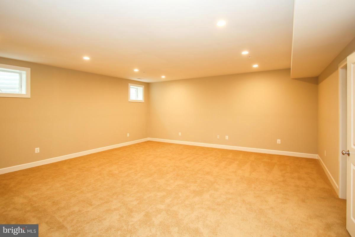 HUNTINGTON TERRACE - Residential