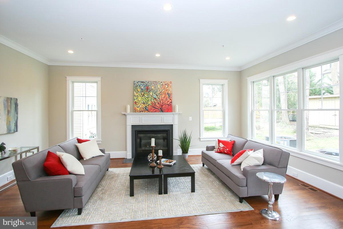 HUNTINGTON TERRACE - Residential