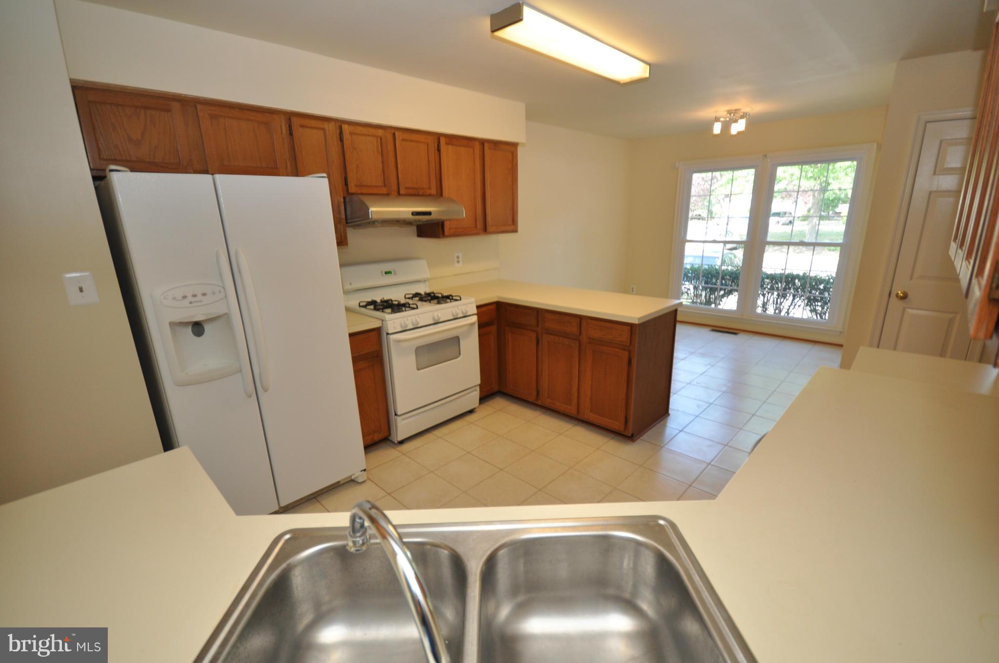 LANDSDOWNE - Residential Lease