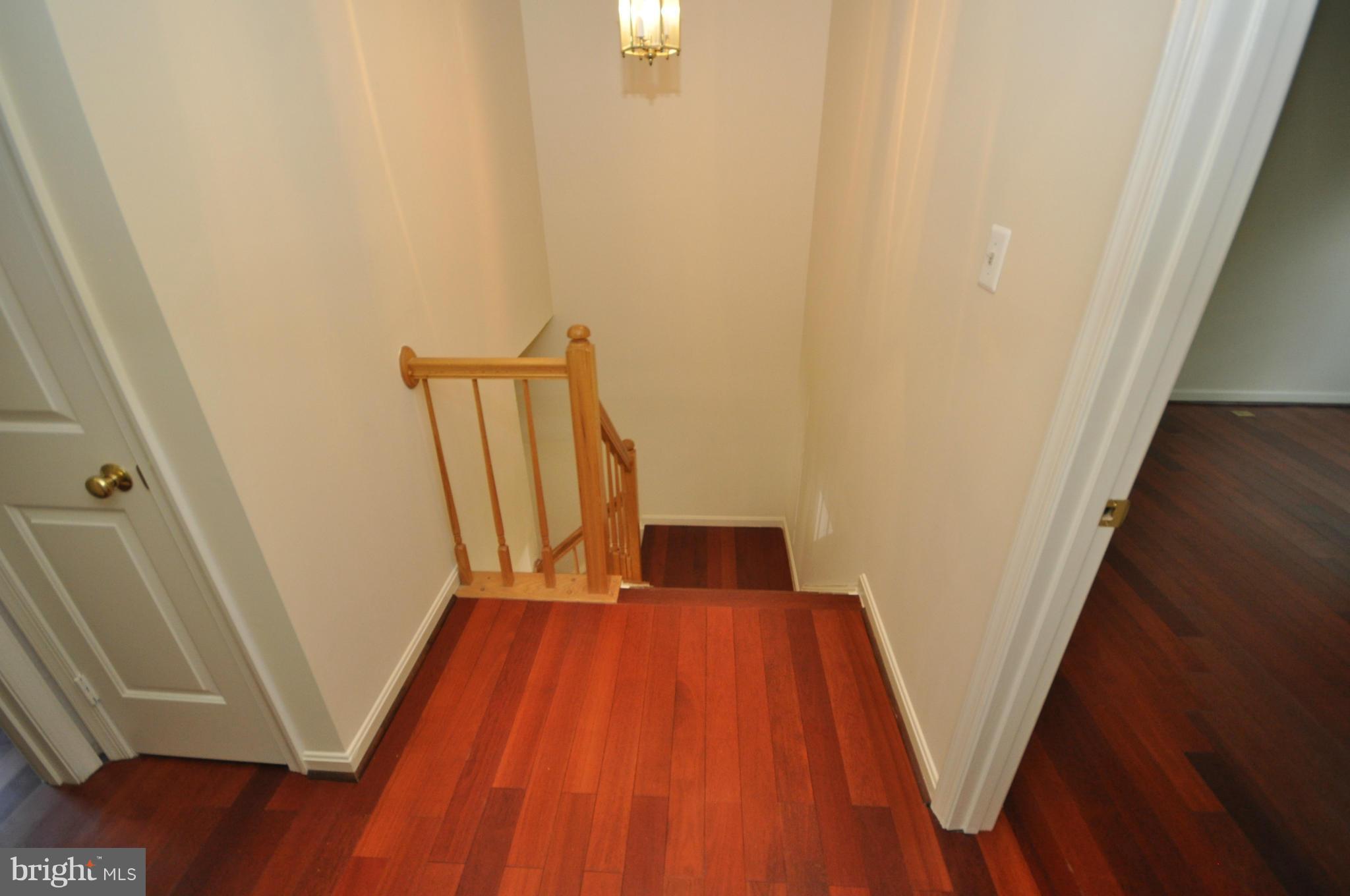 LANDSDOWNE - Residential Lease