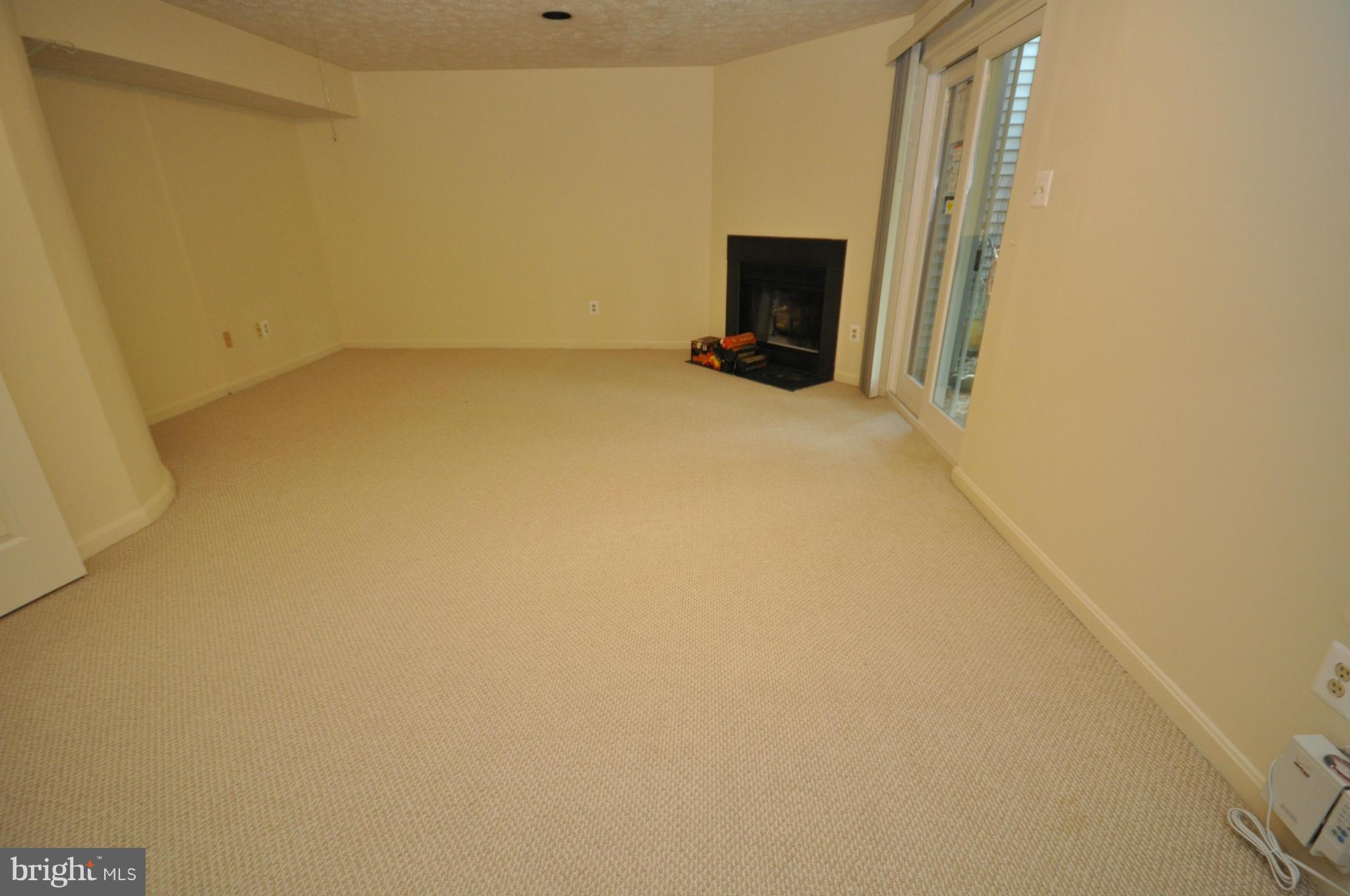 LANDSDOWNE - Residential Lease