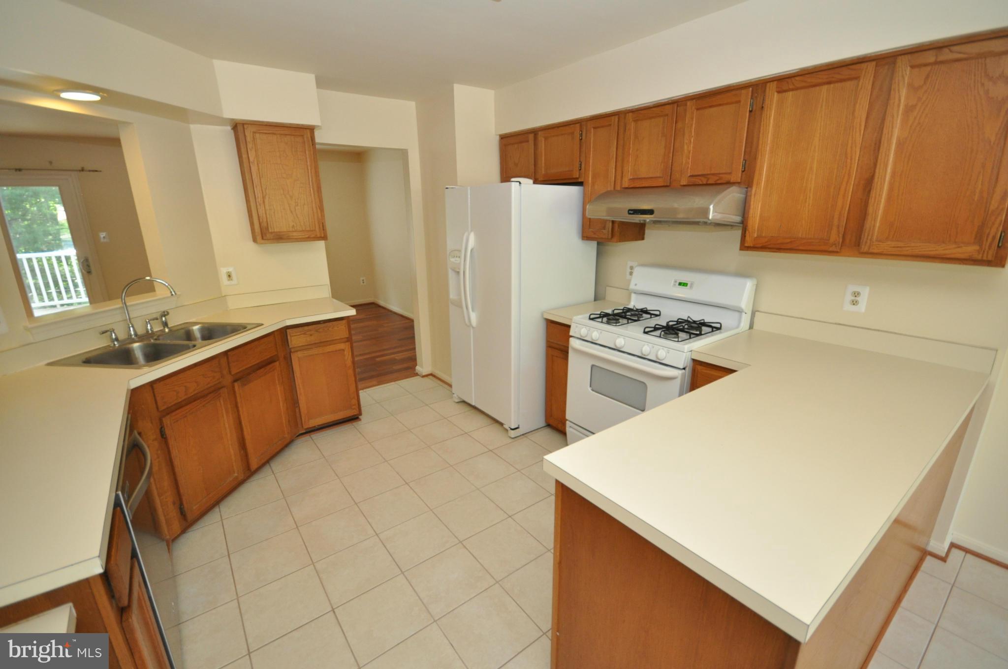 LANDSDOWNE - Residential Lease