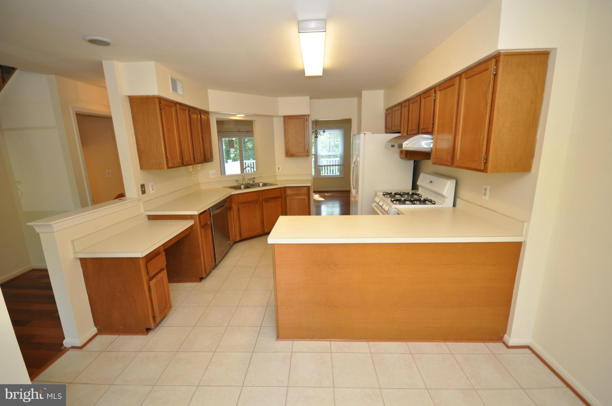 LANDSDOWNE - Residential Lease