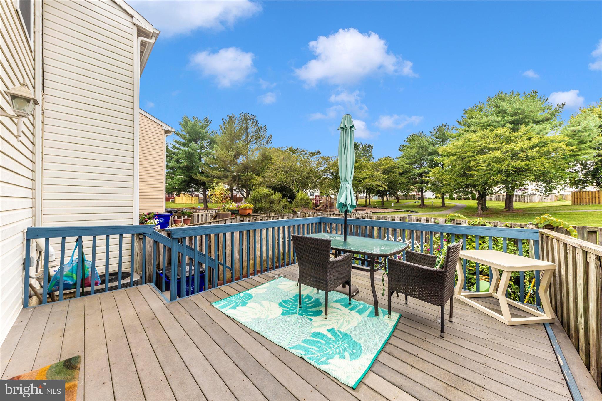 ROBIN MEADOWS - Residential