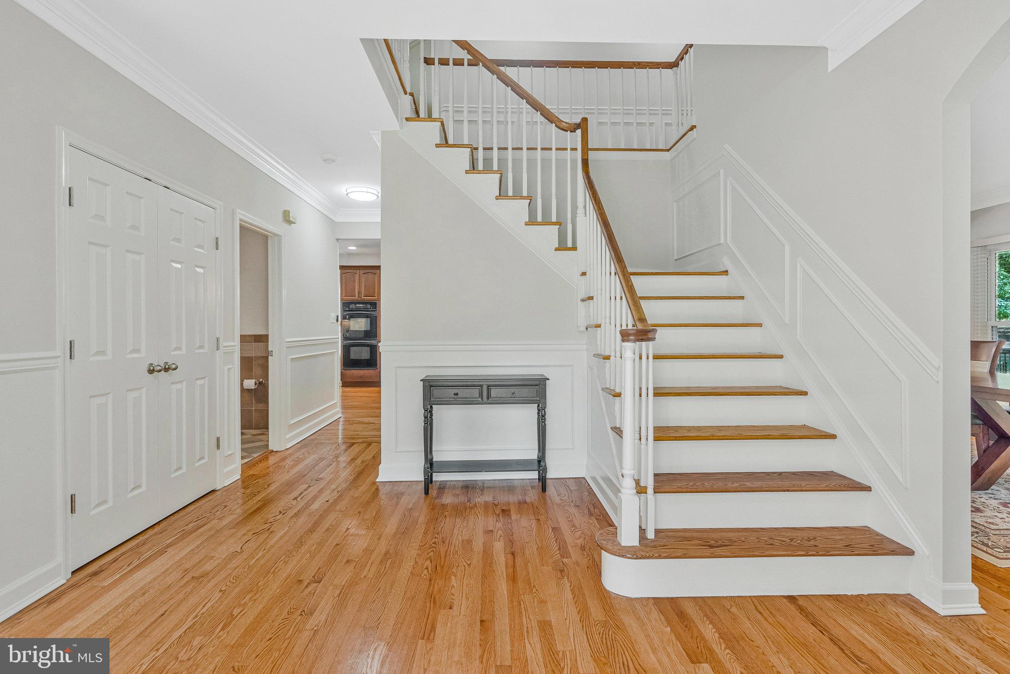 116 LAKE DRIVE