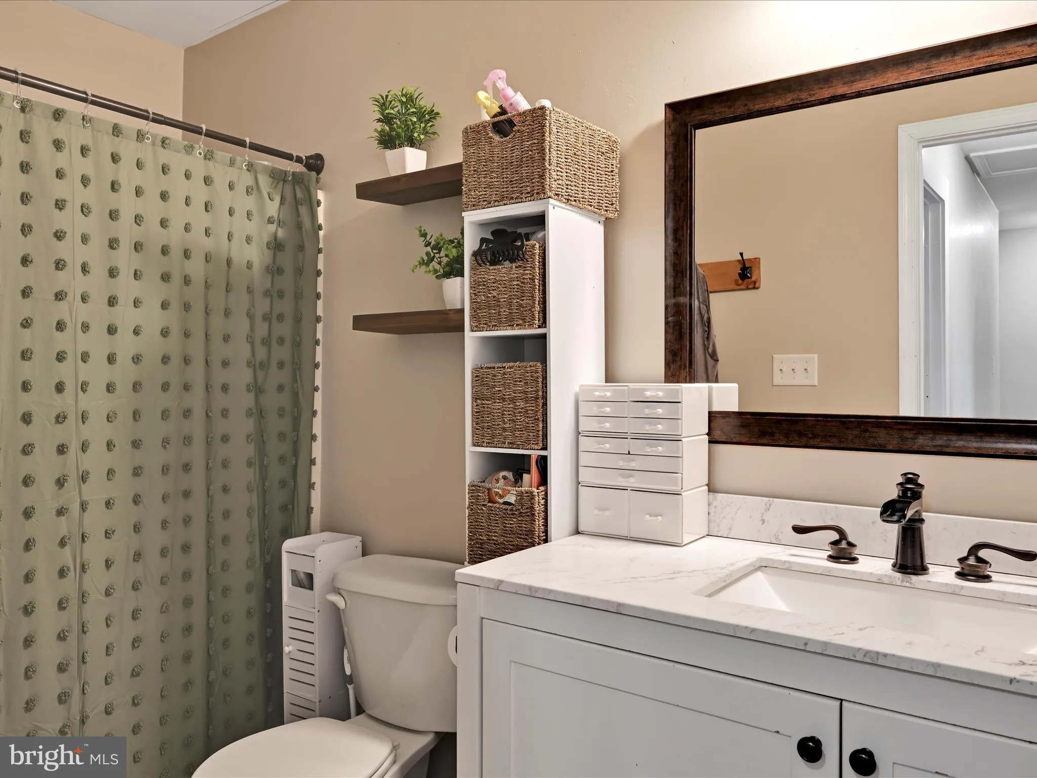 Cressona, Pennsylvania 17929, United States, 3 Bedrooms Bedrooms, ,2 BathroomsBathrooms,Residential,Pending,140449