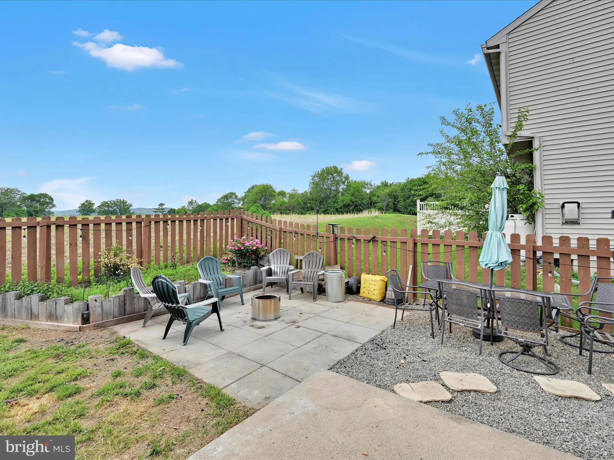 Cressona, Pennsylvania 17929, United States, 3 Bedrooms Bedrooms, ,2 BathroomsBathrooms,Residential,Pending,140449