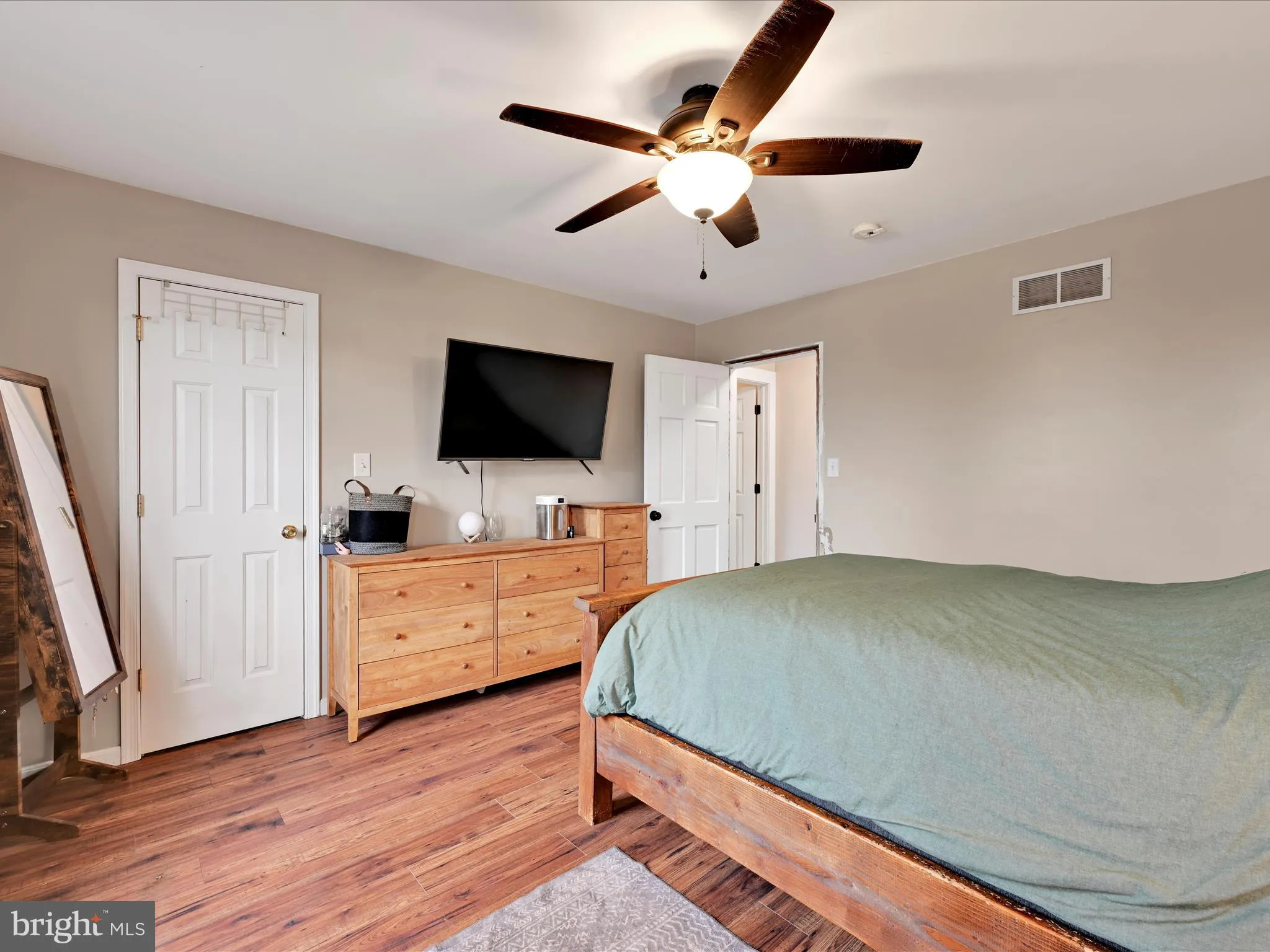 Cressona, Pennsylvania 17929, United States, 3 Bedrooms Bedrooms, ,2 BathroomsBathrooms,Residential,Pending,140449