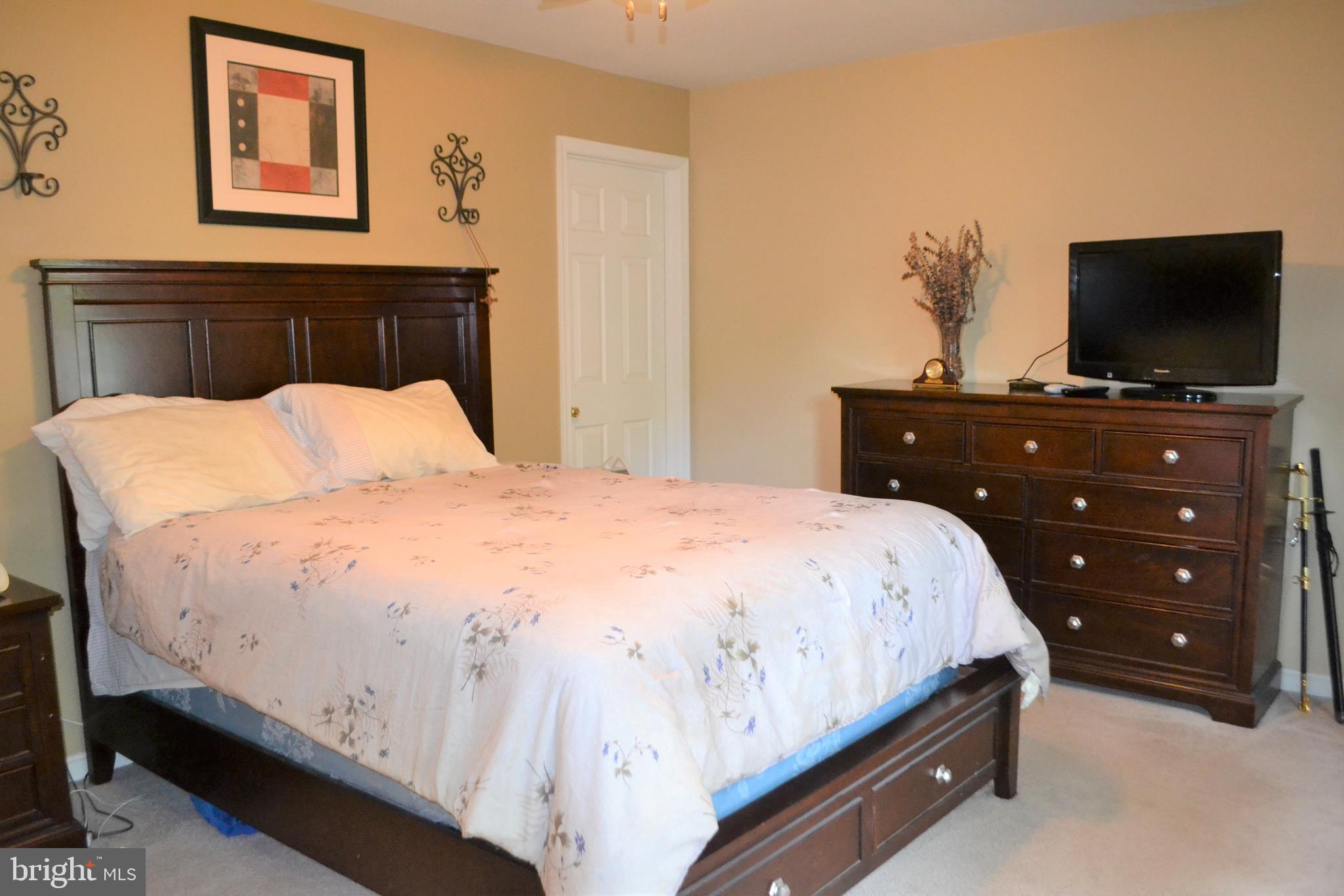 BURKE CENTRE - Residential