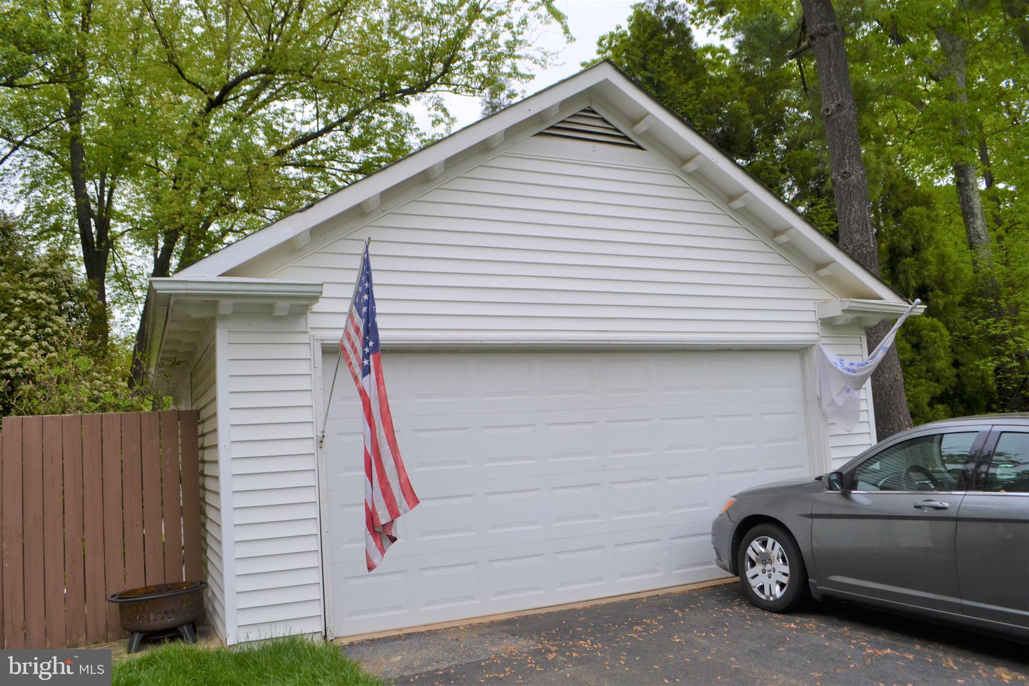 BURKE CENTRE - Residential