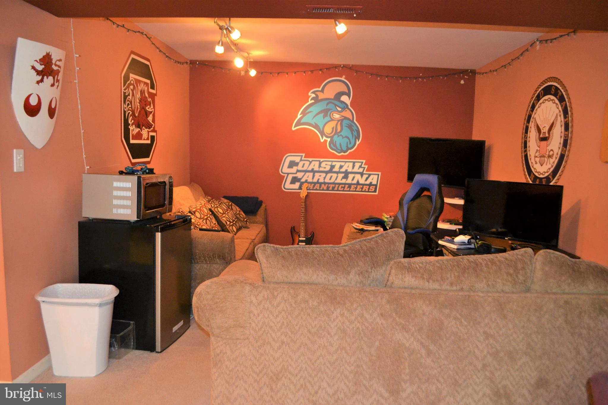 BURKE CENTRE - Residential