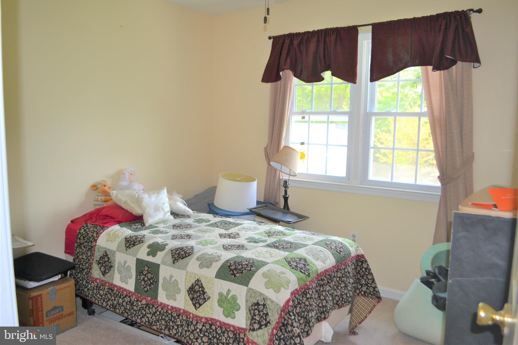 BURKE CENTRE - Residential