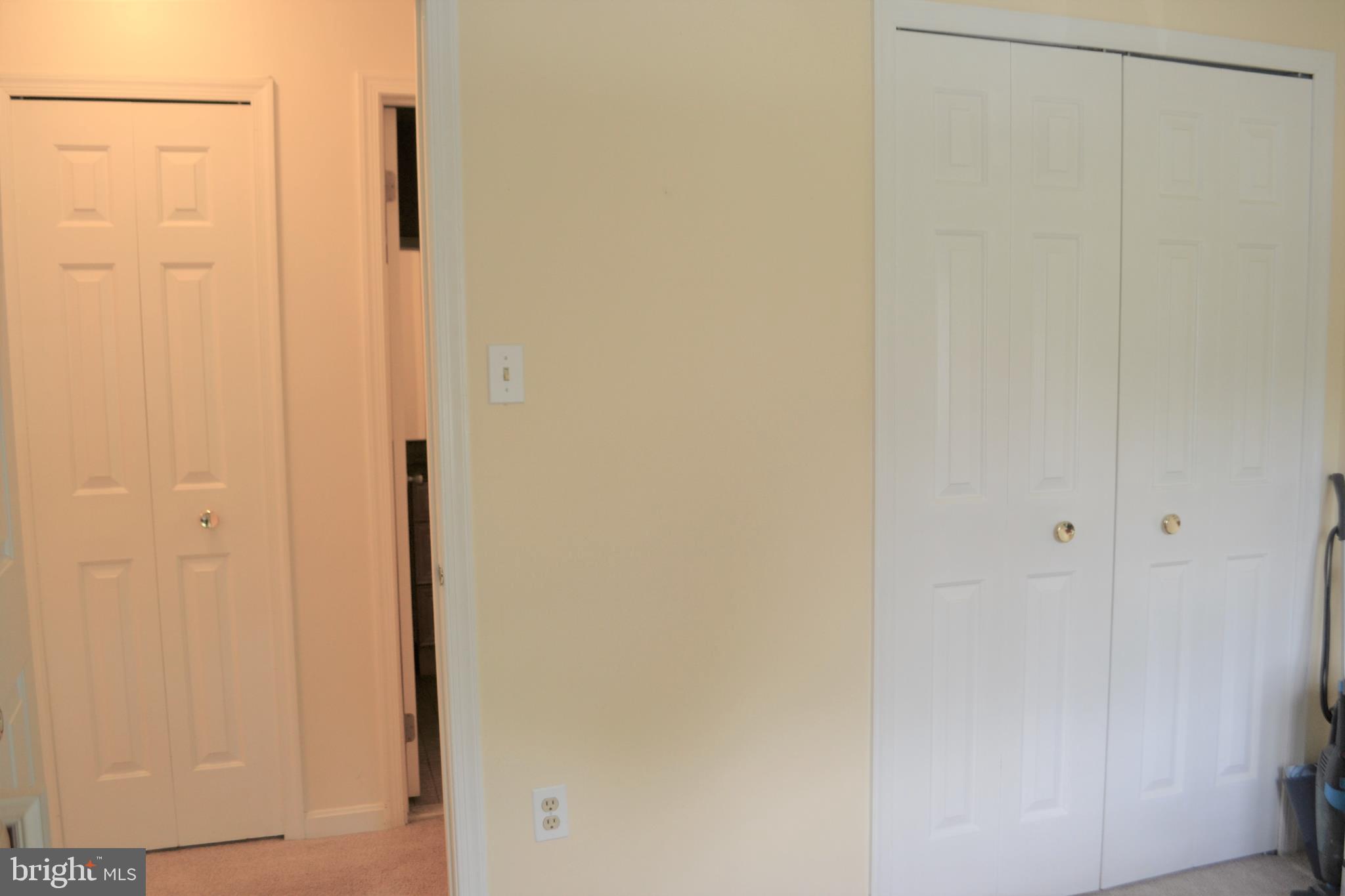 BURKE CENTRE - Residential