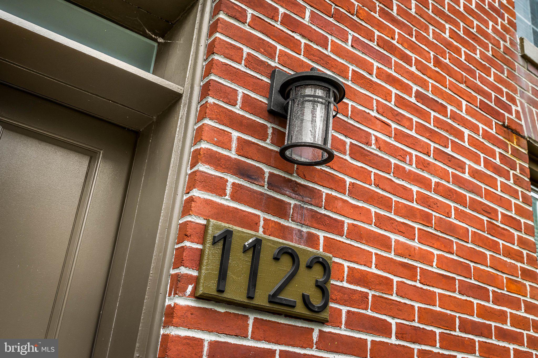 HOLLINS MARKET - Residential