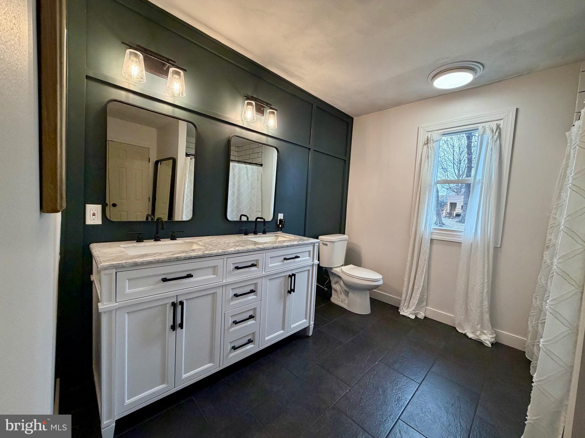 MEADOW BROOK - Residential