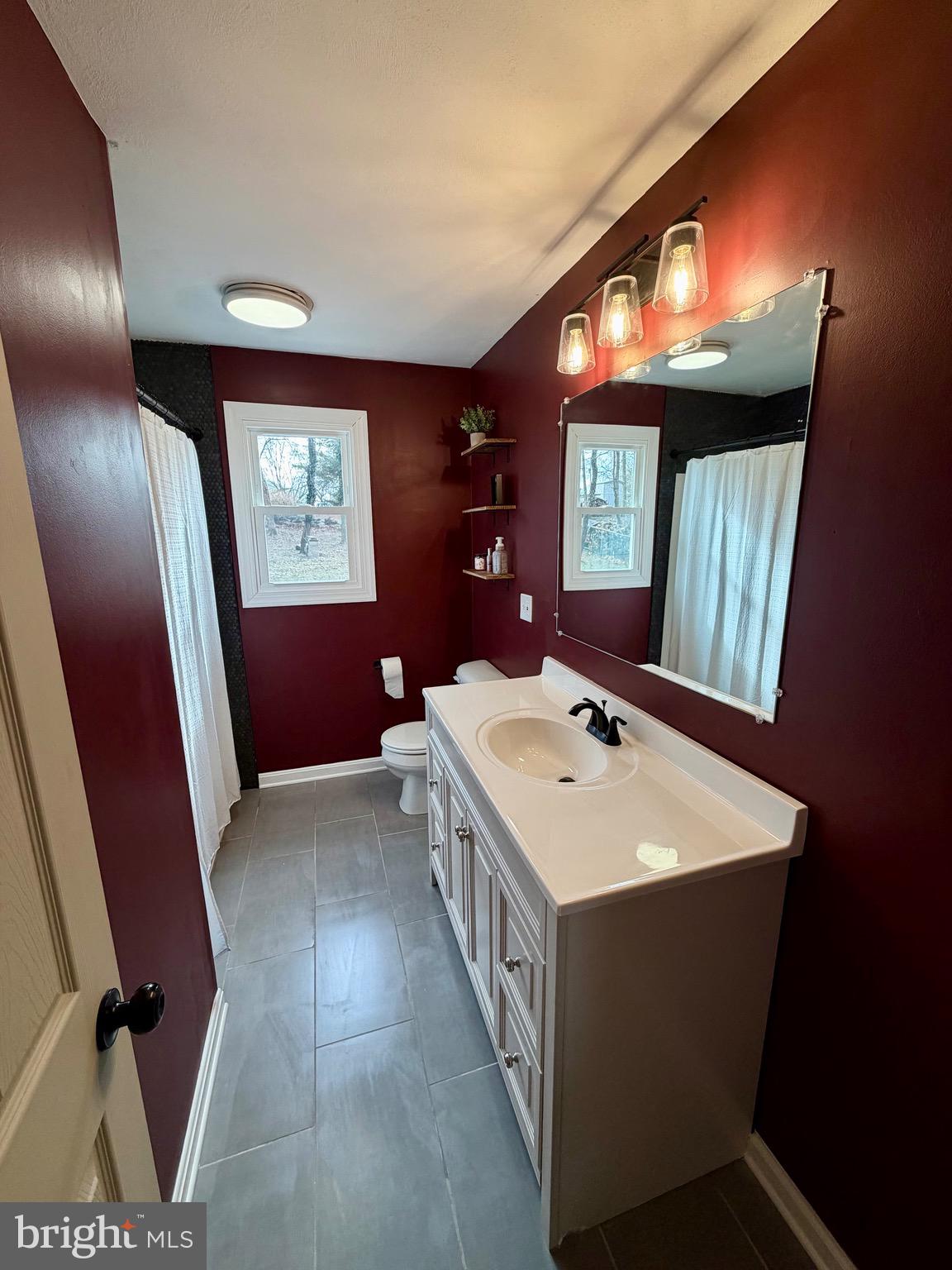 MEADOW BROOK - Residential