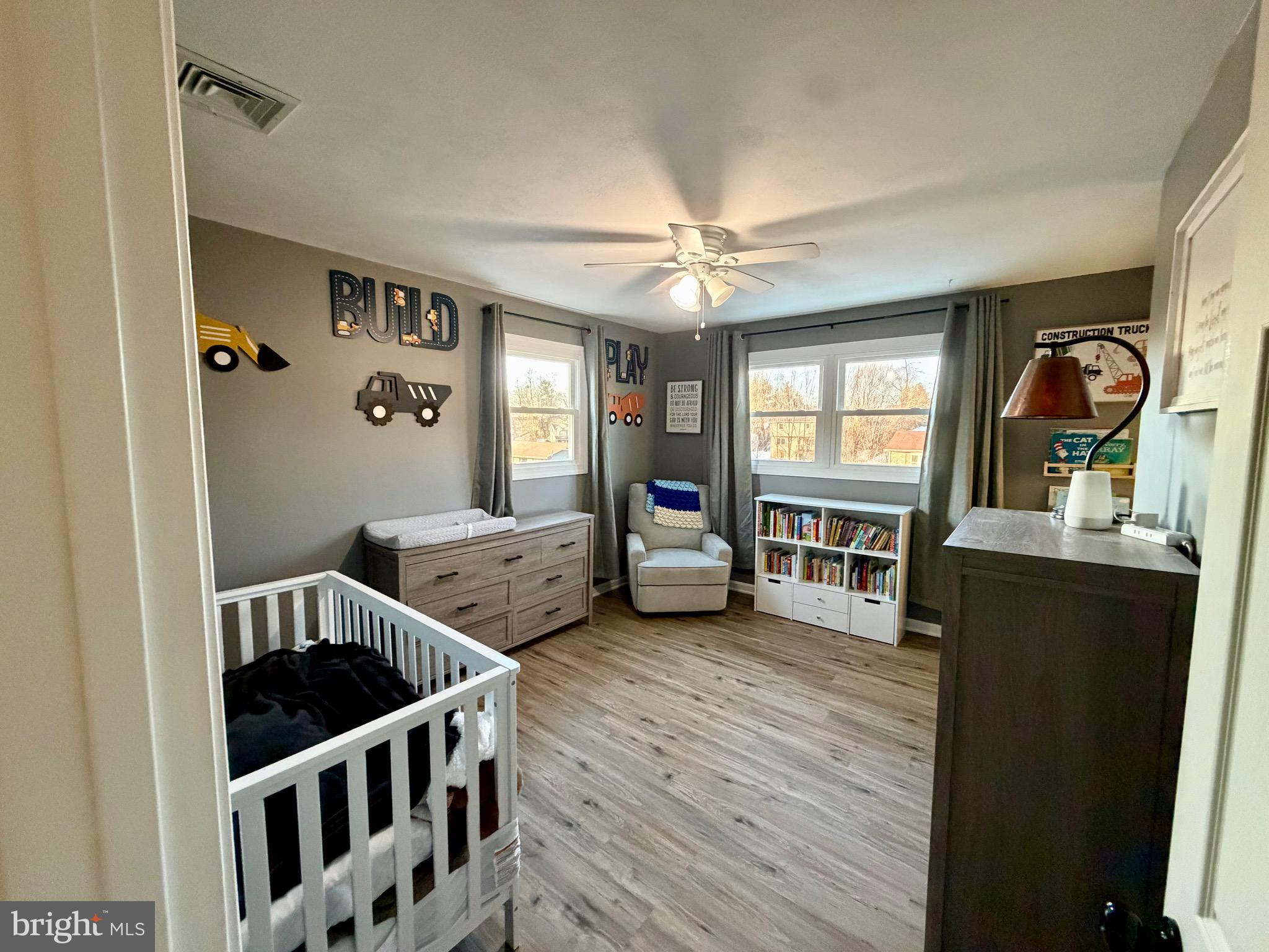 MEADOW BROOK - Residential