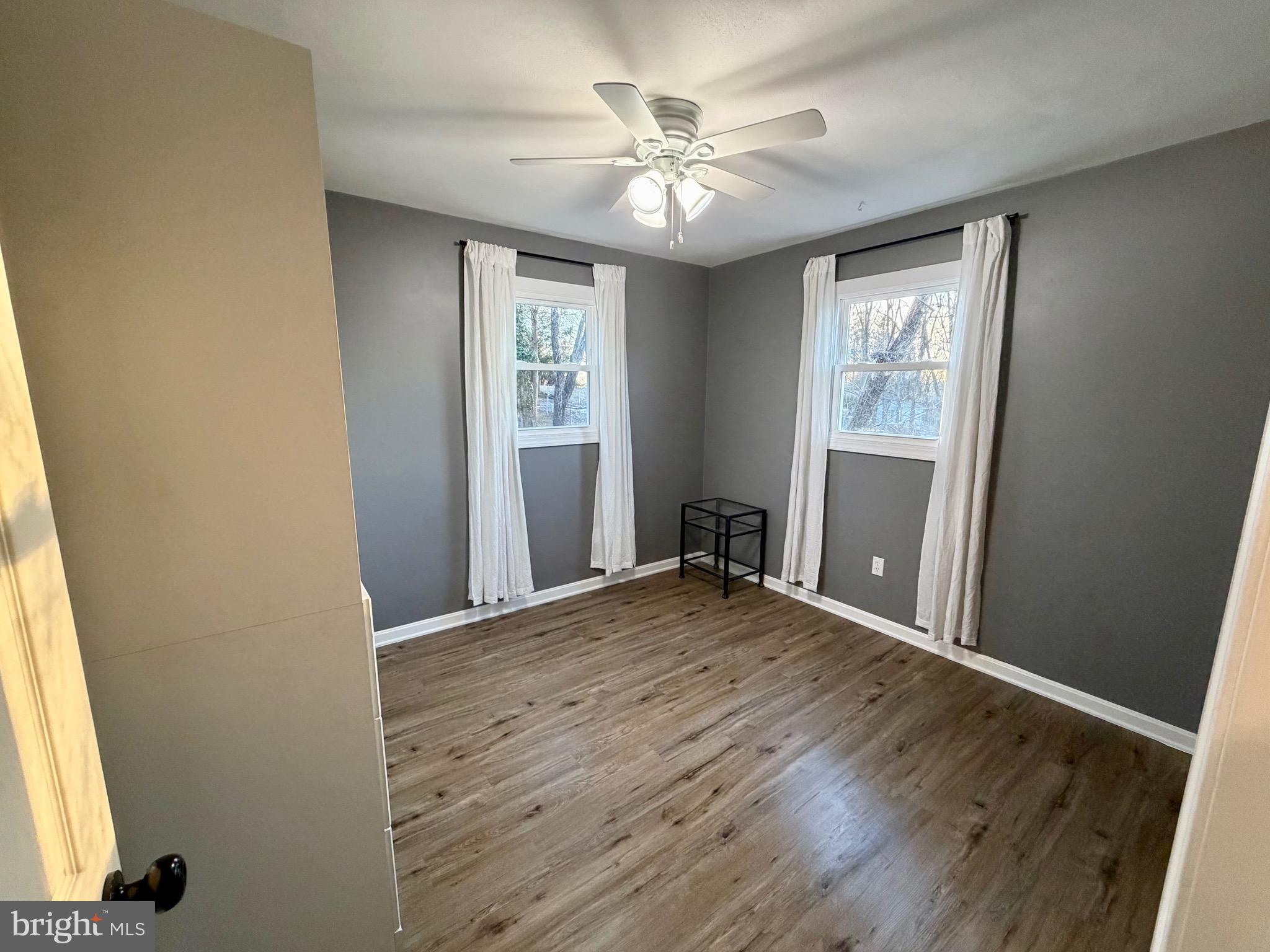 MEADOW BROOK - Residential