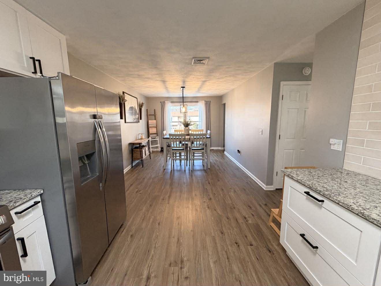 MEADOW BROOK - Residential