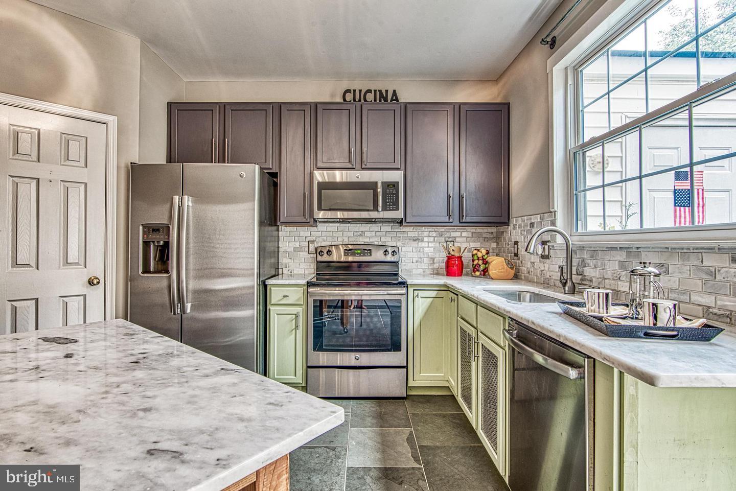 MCNAIR FARMS LAND BAY 2 - Residential Lease