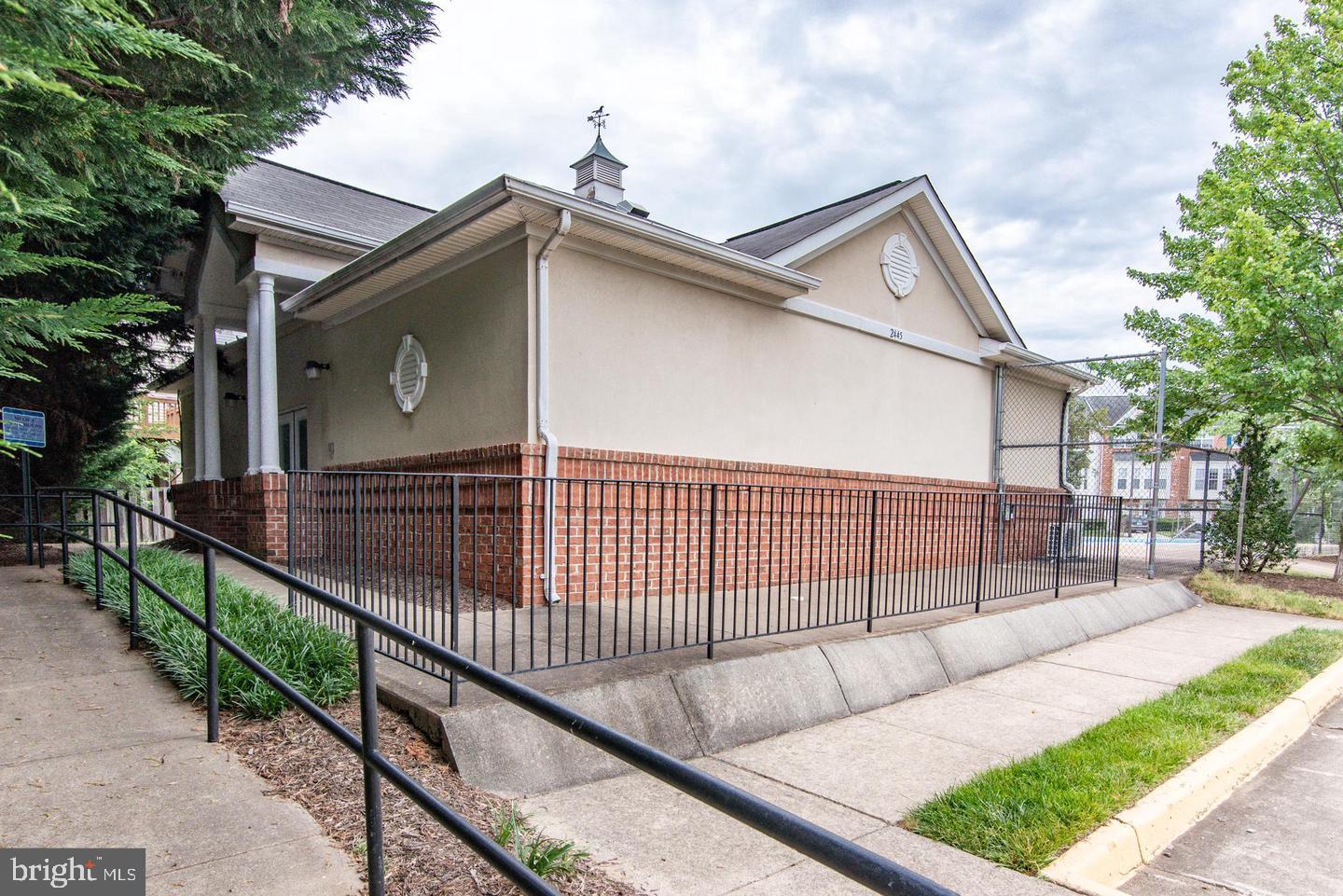 MCNAIR FARMS LAND BAY 2 - Residential Lease