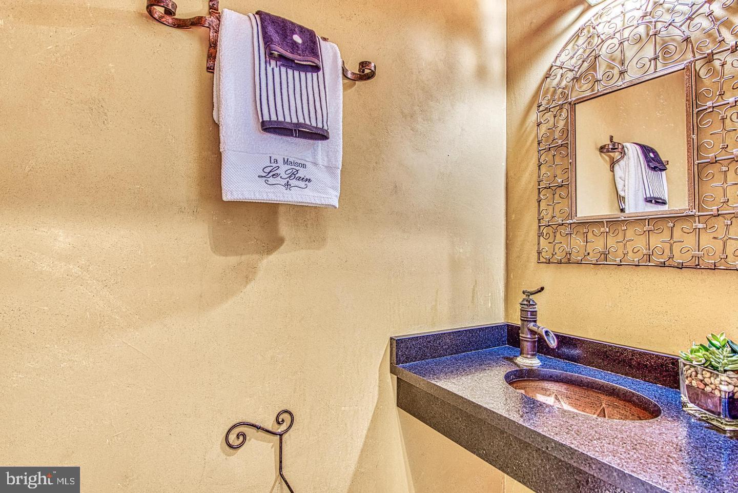 MCNAIR FARMS LAND BAY 2 - Residential Lease