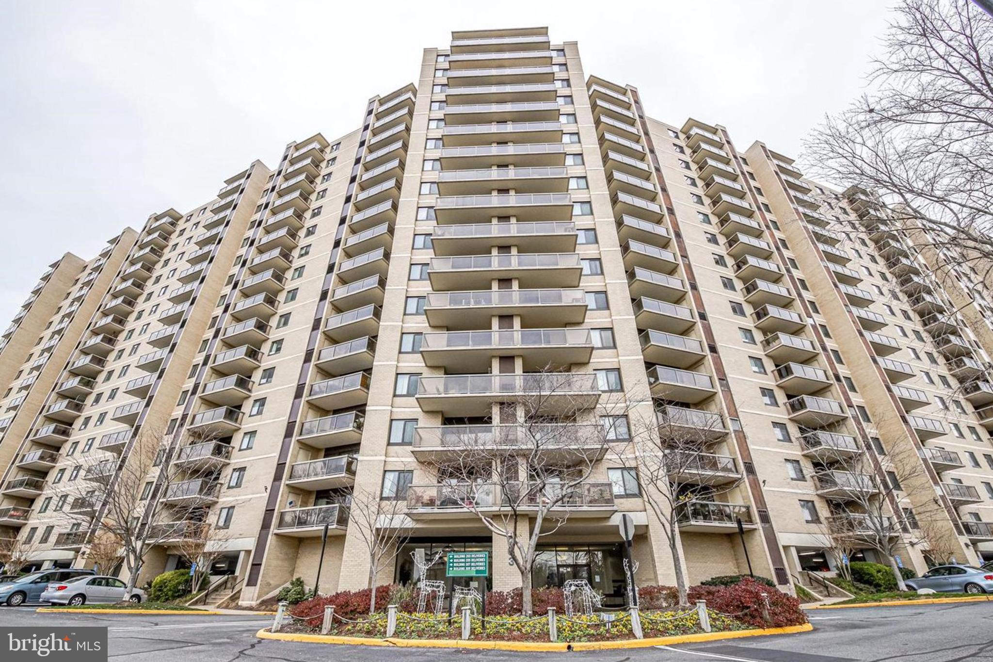 WATERGATE AT LANDMARK - Residential Lease