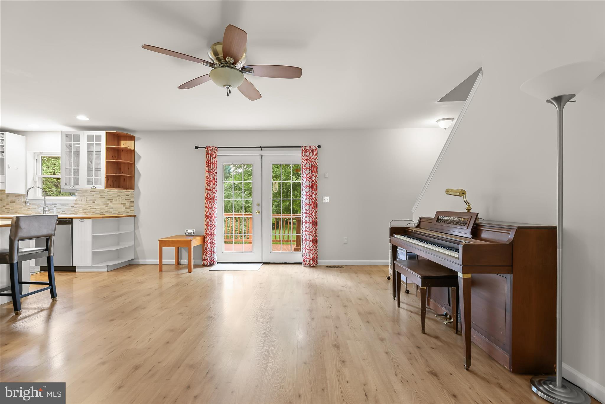 MOUNT WASHINGTON - Residential