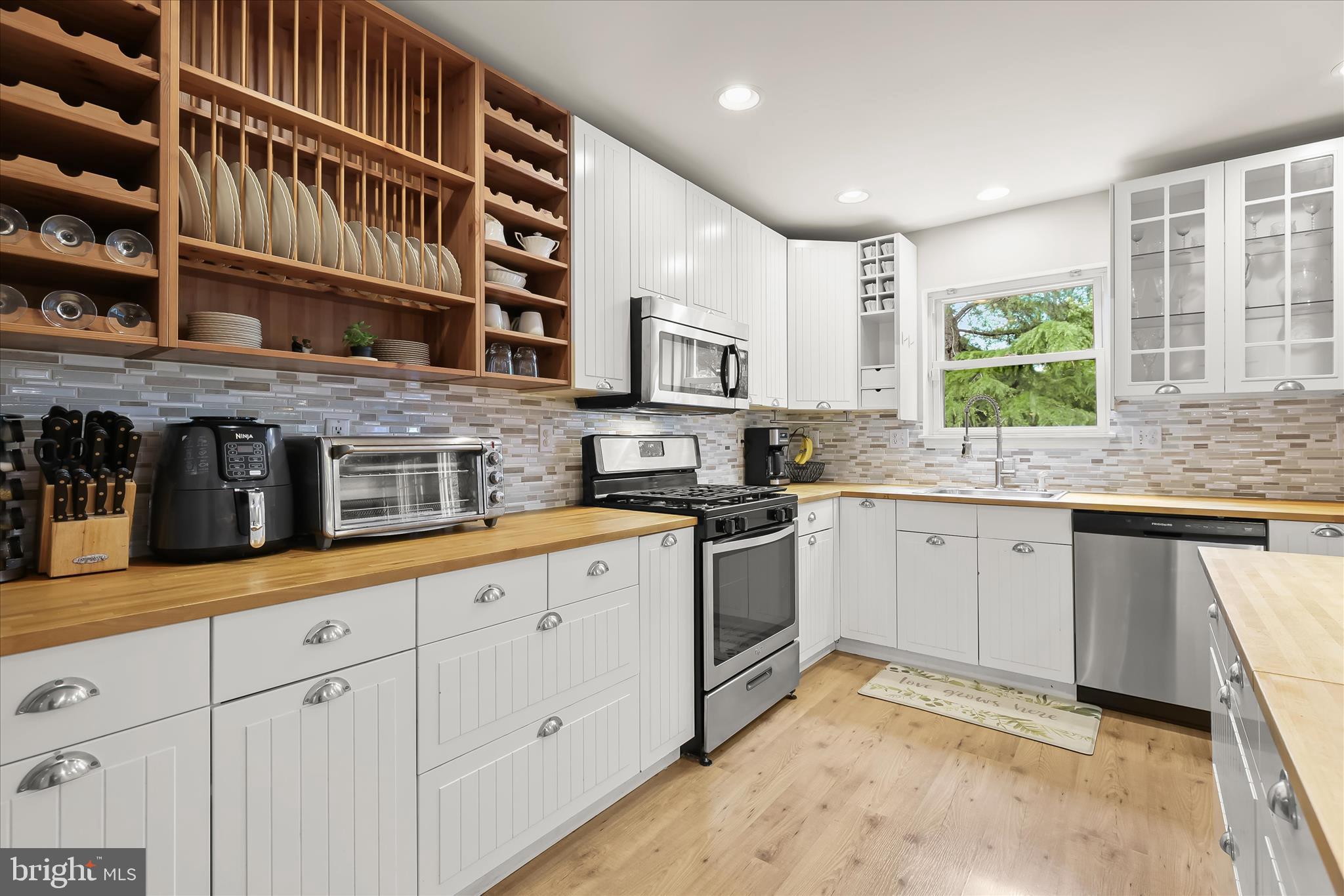 MOUNT WASHINGTON - Residential