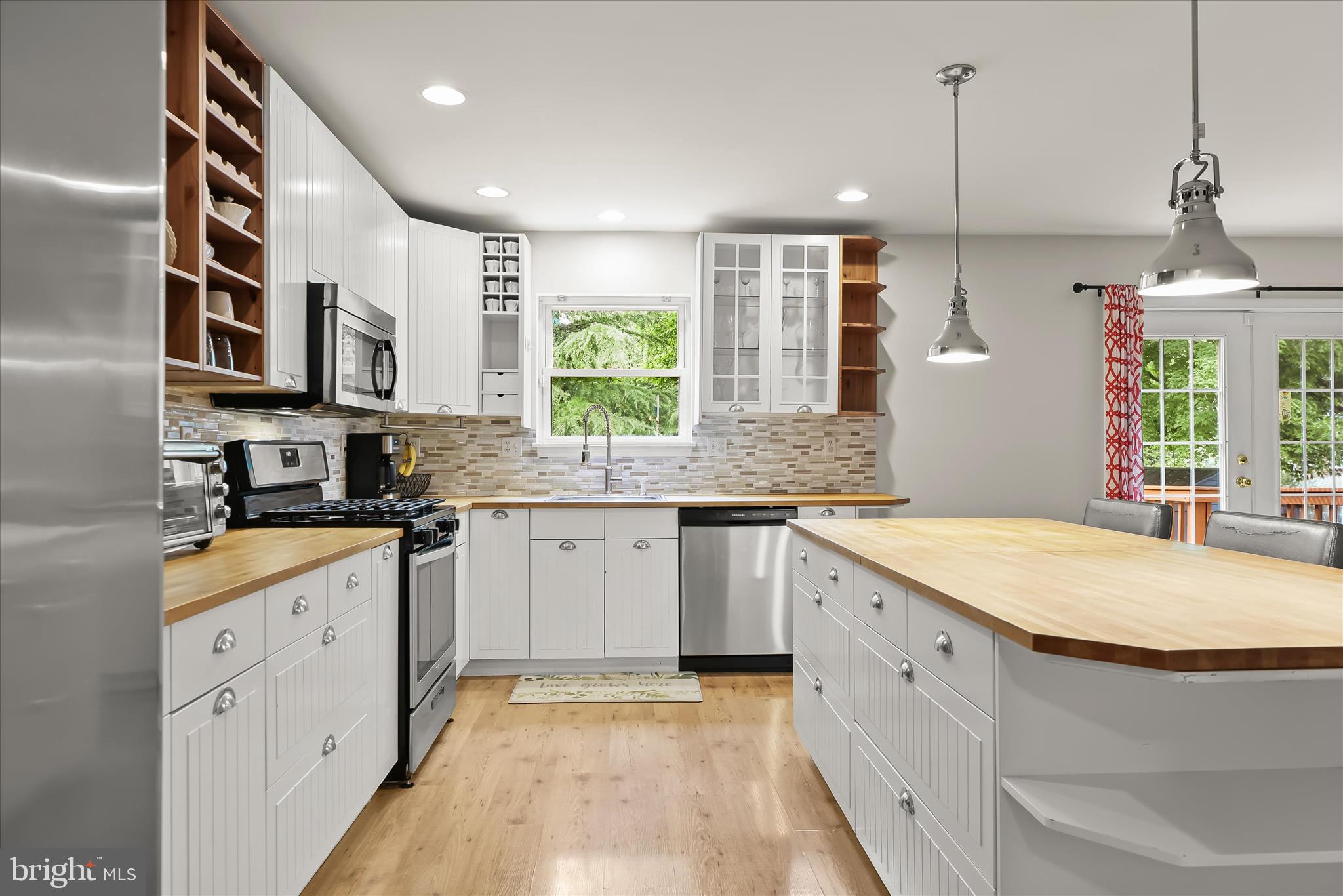 MOUNT WASHINGTON - Residential