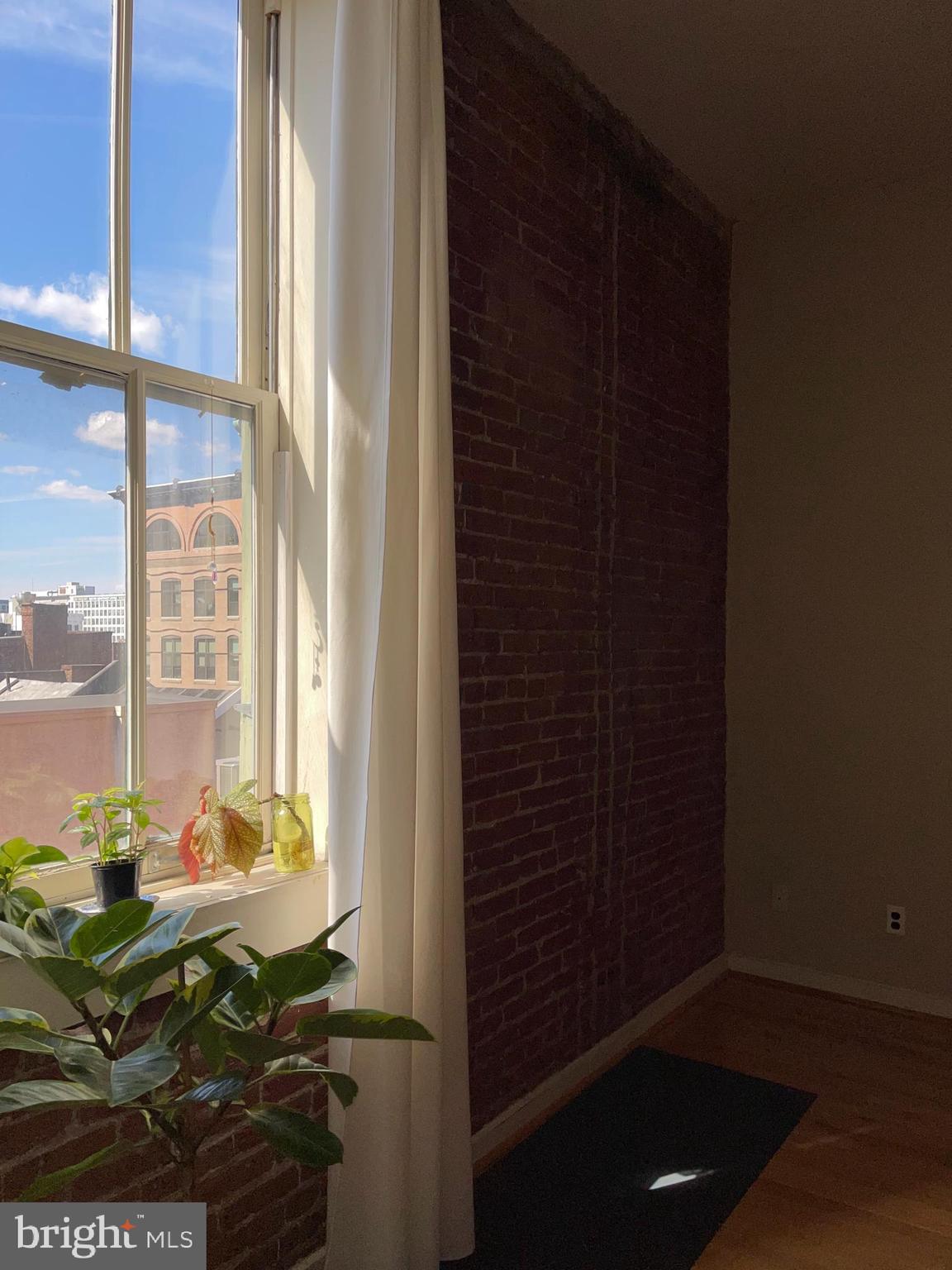 CHINATOWN - Residential