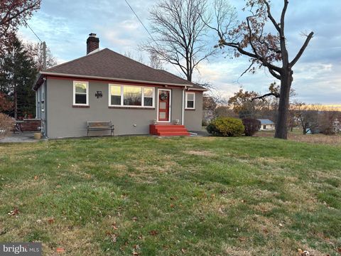 Photo of 123 Glenwood Avenue, NORRISTOWN, PA 19403 (MLS # PAMC2161686)