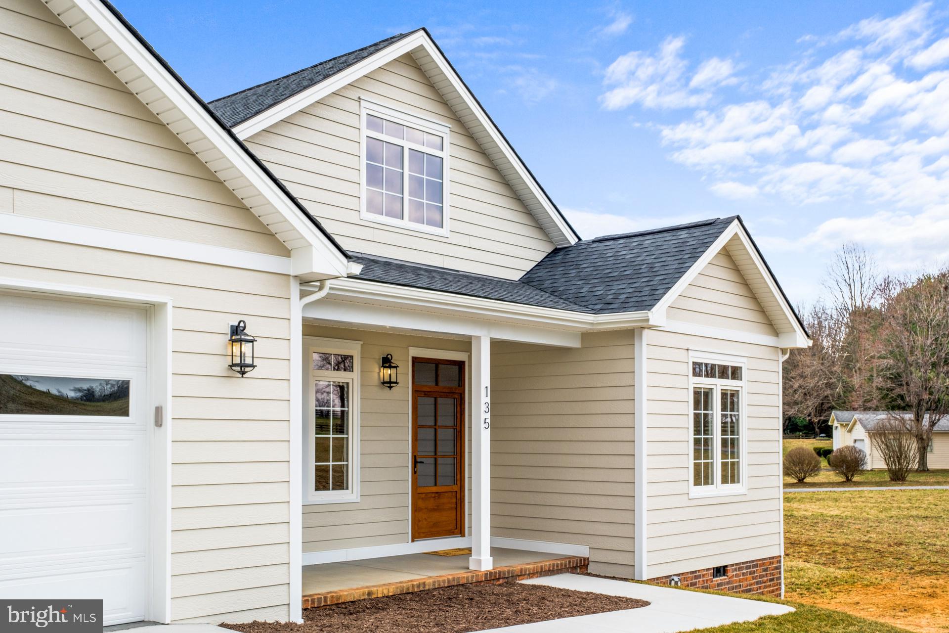135 RADNOR CT