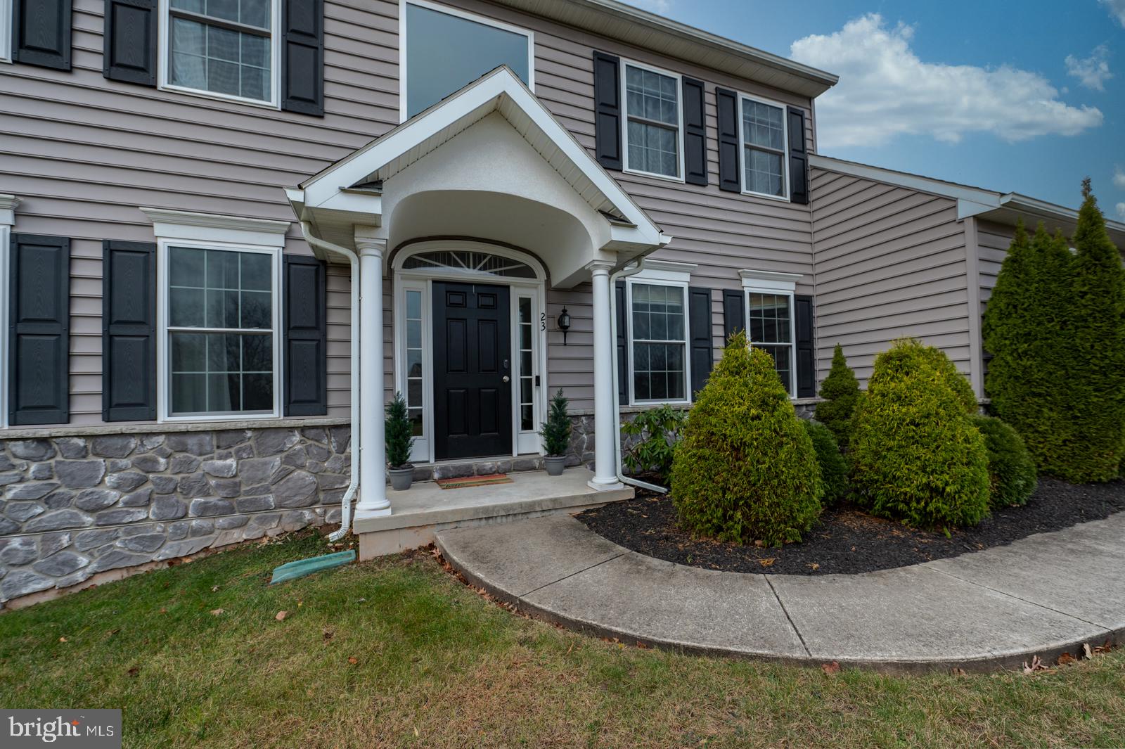 WALNUT SPRINGS EST - Residential