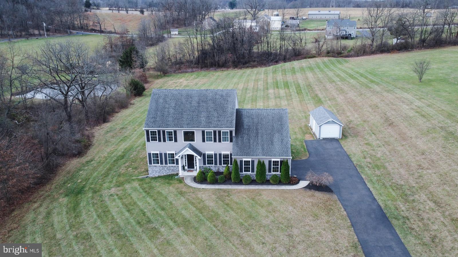 WALNUT SPRINGS EST - Residential