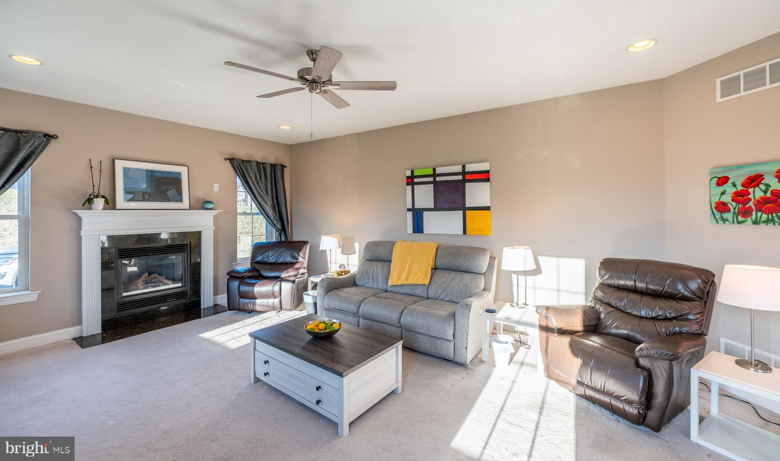 WALNUT SPRINGS EST - Residential