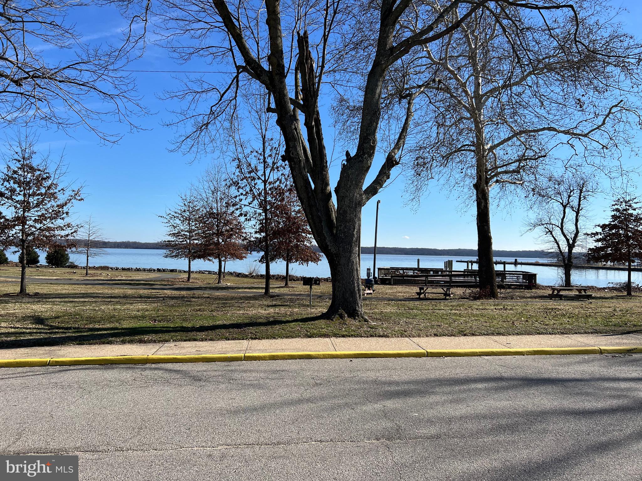 QUANTICO TOWN - Residential