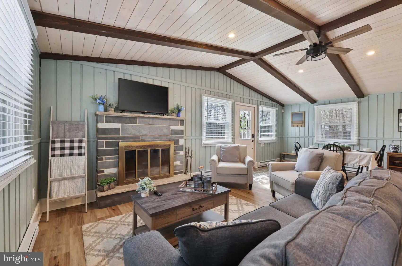 INDIAN MOUNTAIN LAKES - Residential