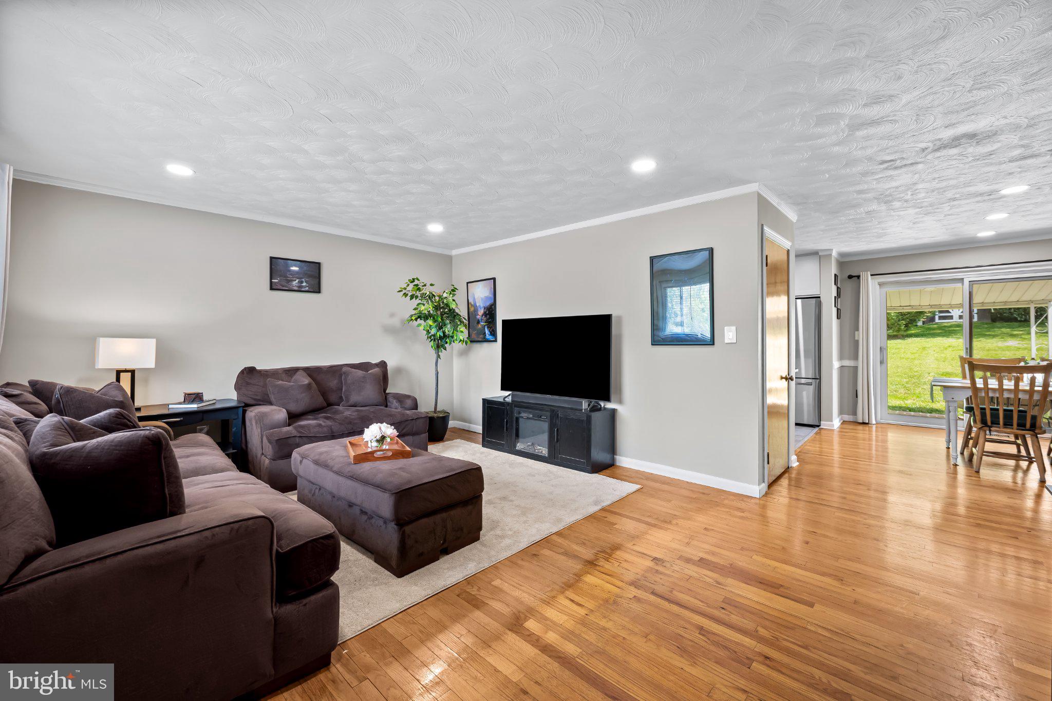 SULLIVAN HEIGHTS - Residential